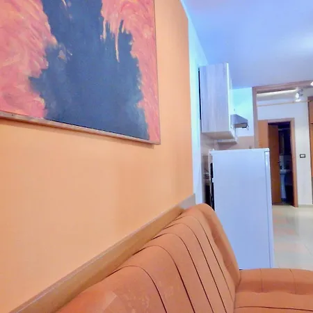 Holiday With Pool And Spacious Backyard 3*